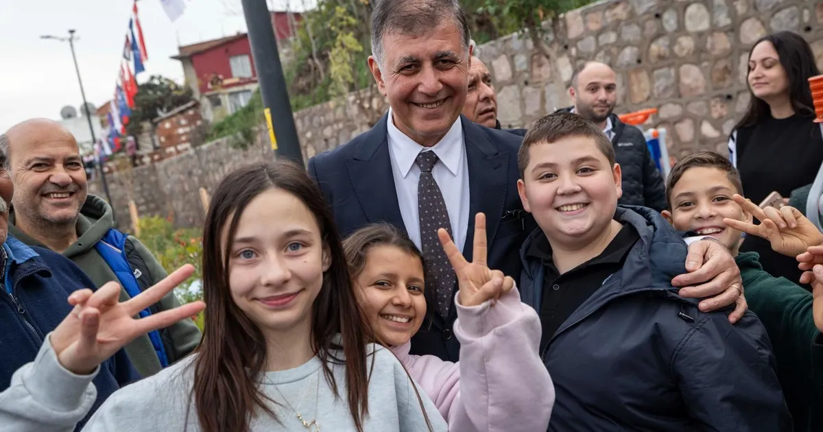 İzmir, çocuk dostu kent politikalarıyla Türkiye’ye örnek oldu